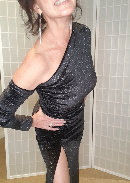 Long Isara dress Black Sparkle Velvet